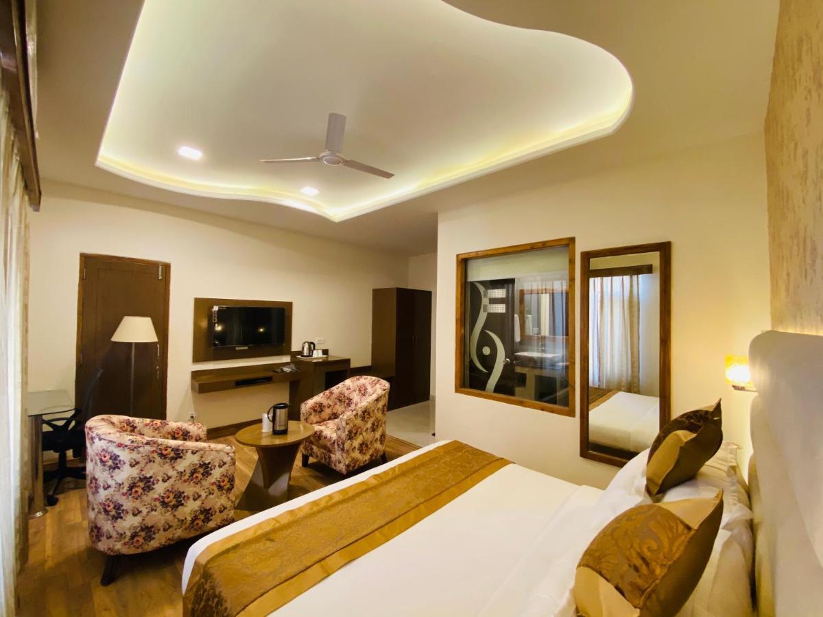 Royal Mansion Hotel Kulu Kültér fotó