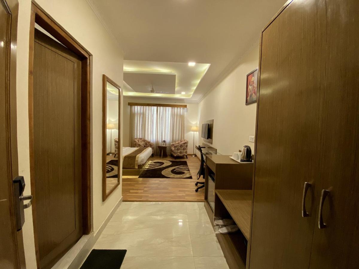 Royal Mansion Hotel Kulu Kültér fotó