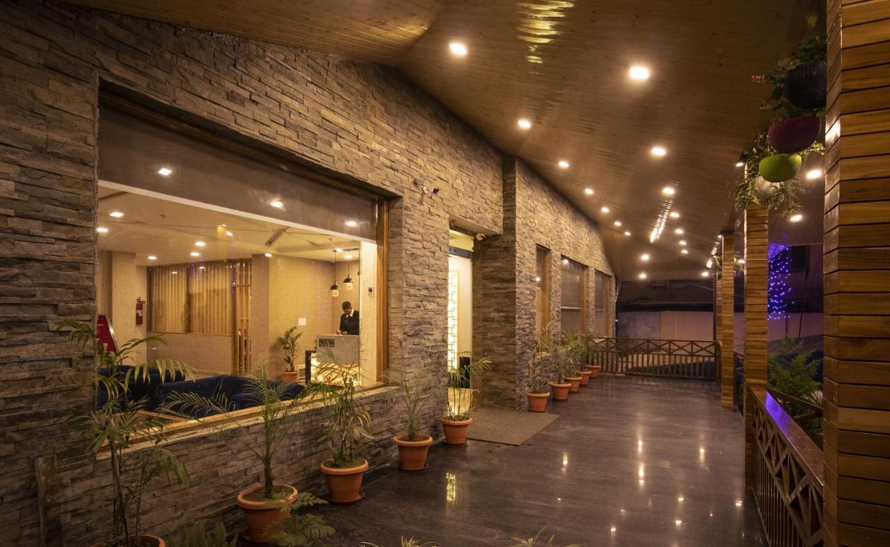 Royal Mansion Hotel Kulu Kültér fotó