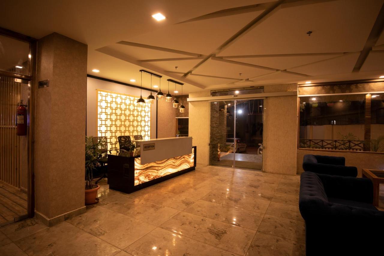 Royal Mansion Hotel Kulu Kültér fotó