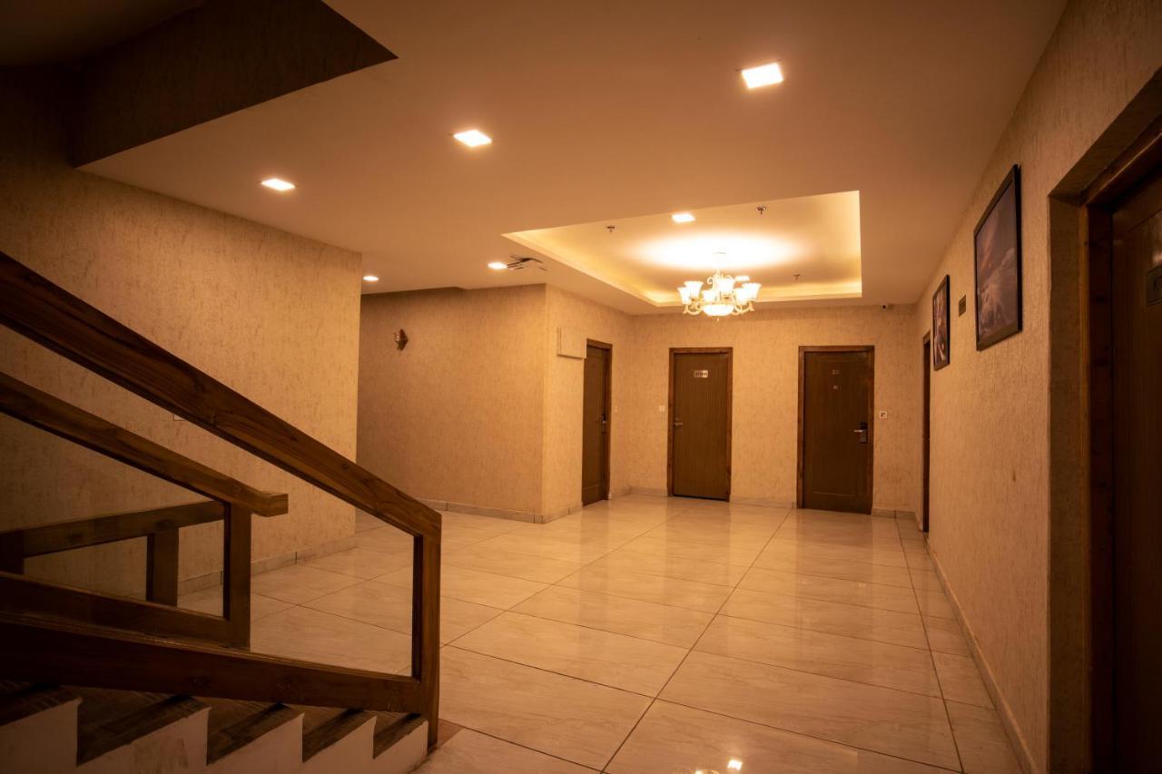 Royal Mansion Hotel Kulu Kültér fotó