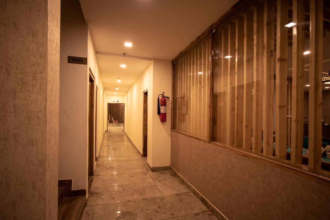 Royal Mansion Hotel Kulu Kültér fotó