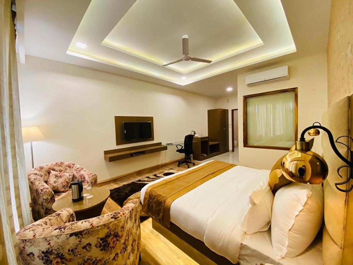 Royal Mansion Hotel Kulu Kültér fotó