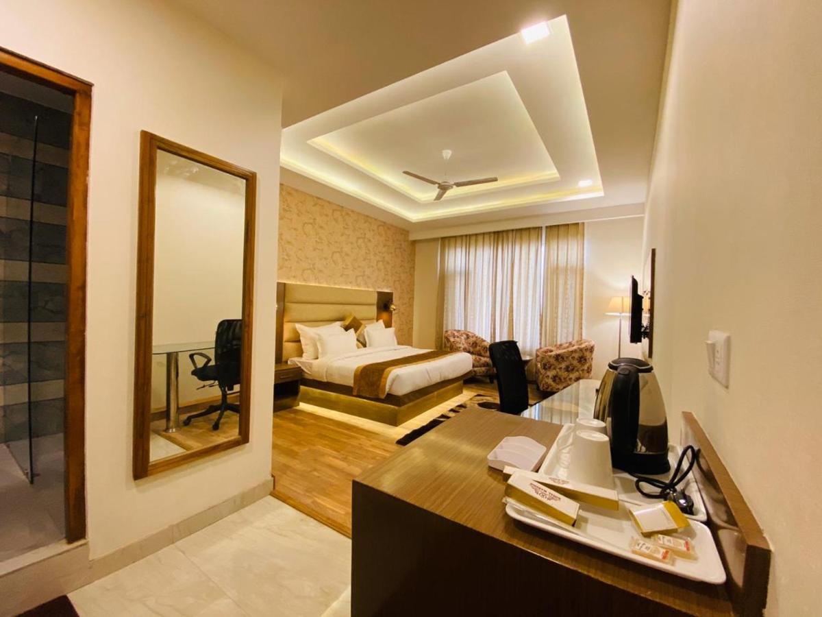Royal Mansion Hotel Kulu Kültér fotó