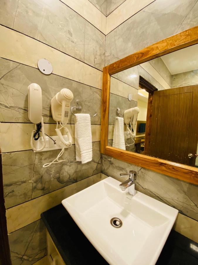 Royal Mansion Hotel Kulu Kültér fotó