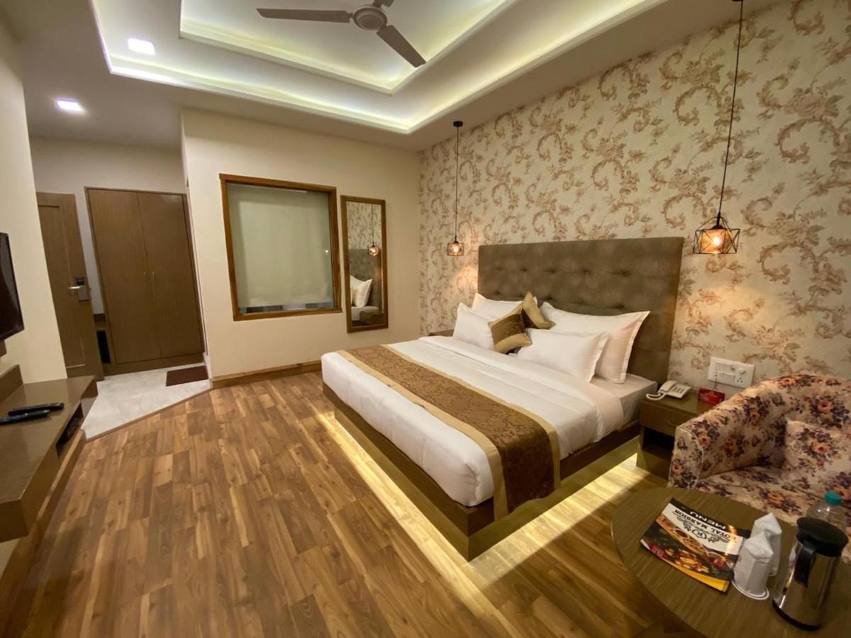 Royal Mansion Hotel Kulu Kültér fotó