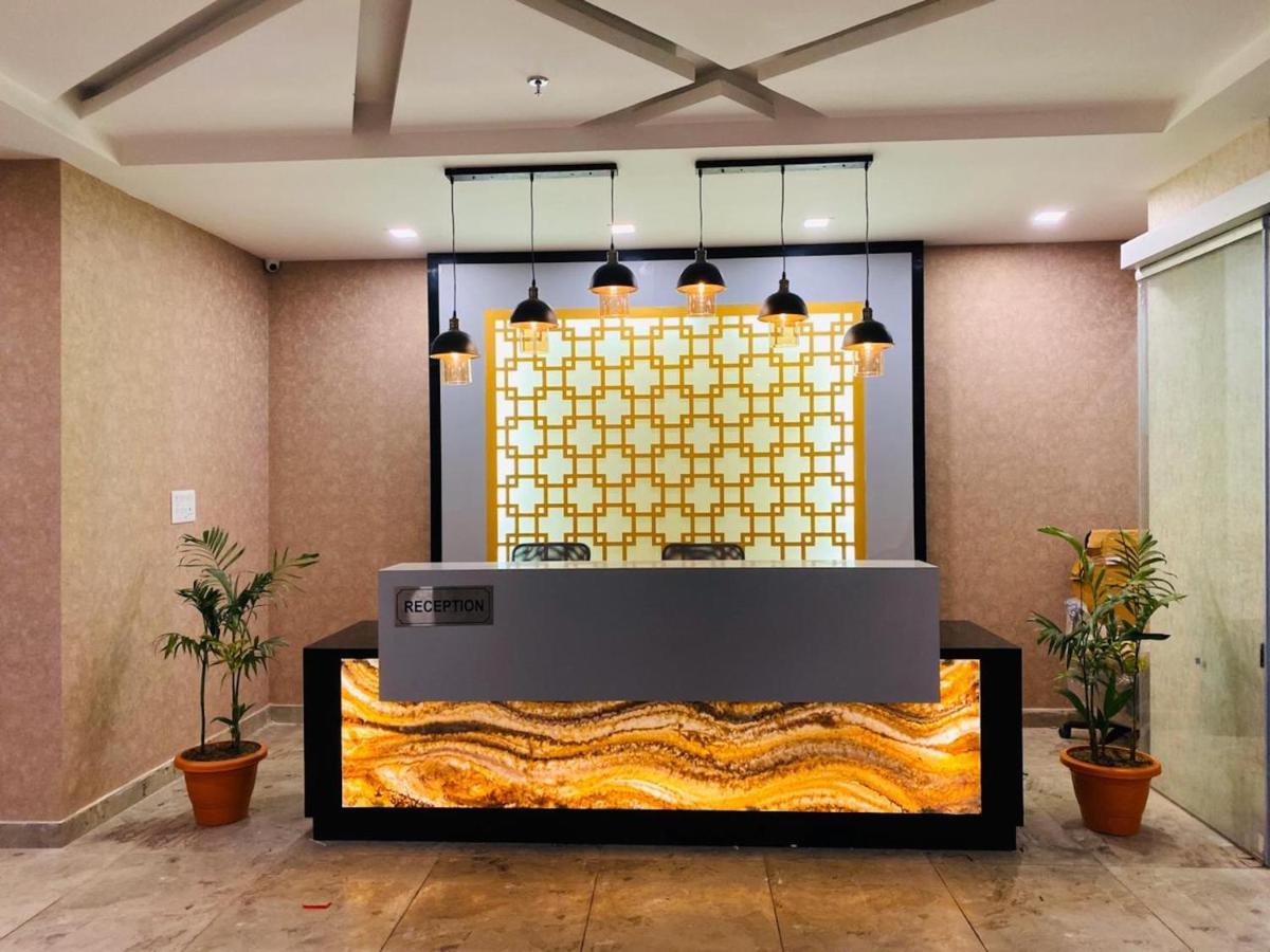 Royal Mansion Hotel Kulu Kültér fotó